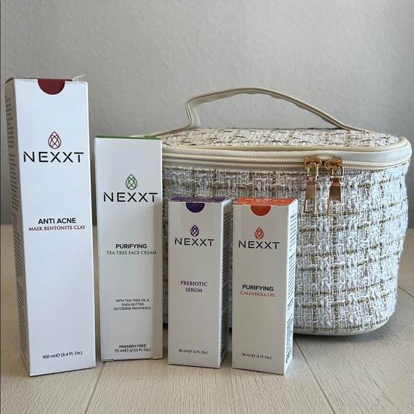 NEXXT Face Care Set (4) with Cosmetic Bag (retail value $106.70)
